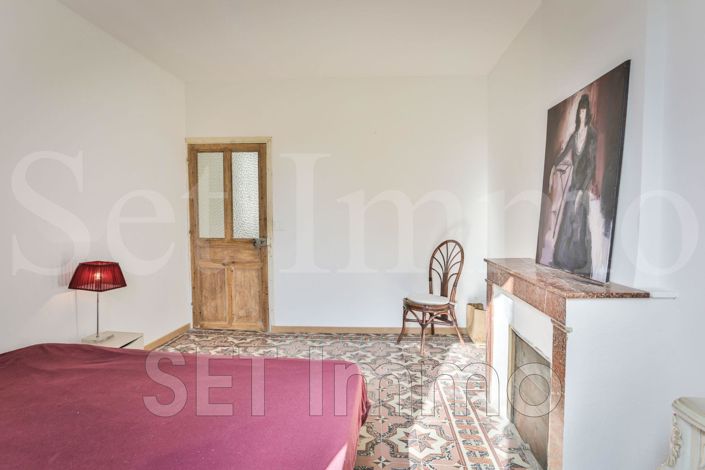 Image No.16-4 Bed House for sale