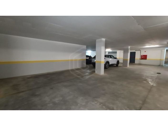 Image No.21-2 Bed Apartment for sale