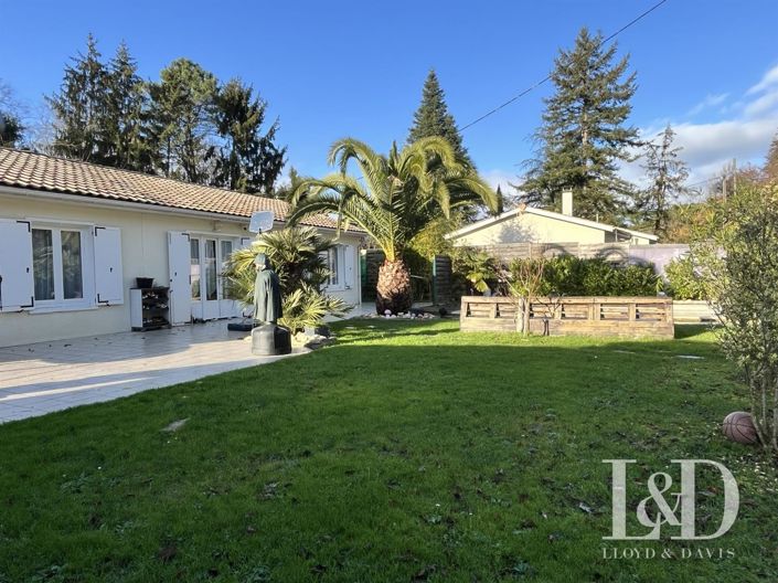 Image No.2-Maison de 4 chambres à vendre à Saint-Ciers-de-Canesse