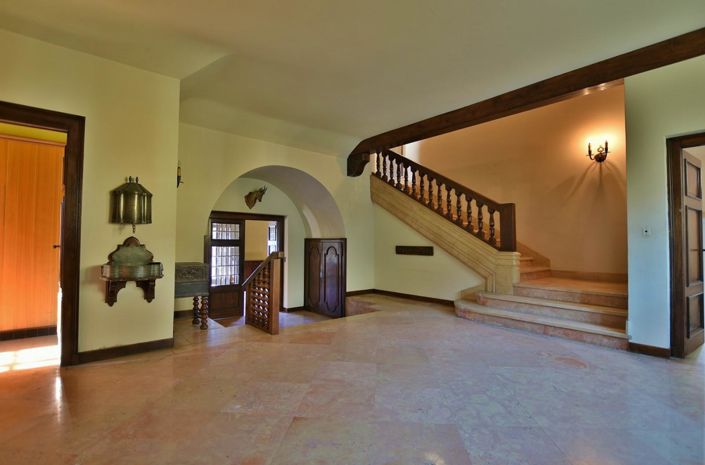 Image No.11-8 Bed House for sale