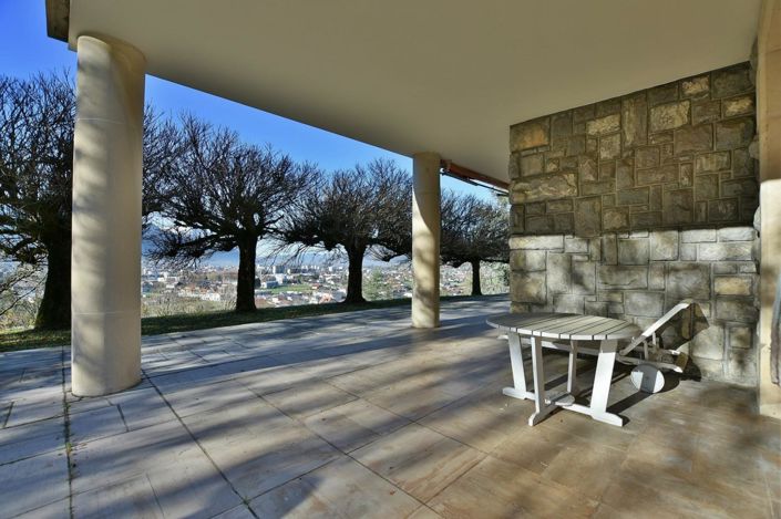 Image No.14-8 Bed House for sale