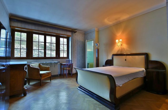 Image No.7-8 Bed House for sale