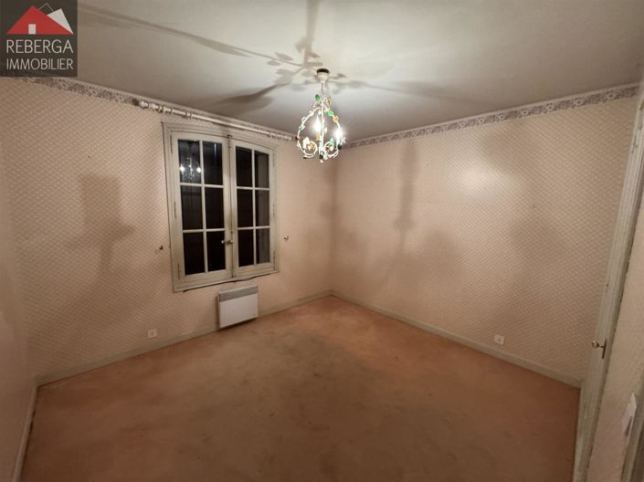 Image No.17-5 Bed House for sale