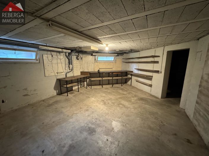 Image No.29-5 Bed House for sale