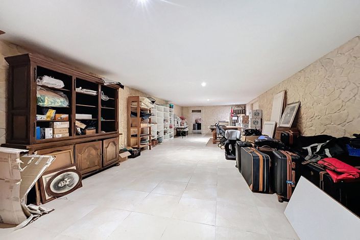 Image No.16-4 Bed House for sale