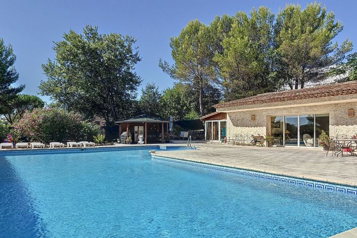 Image No.8-4 Bed House for sale