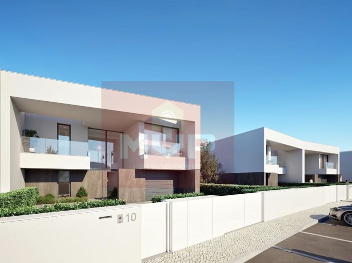 Image No.11-4 Bed House for sale