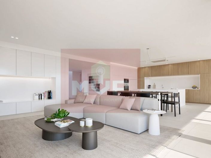 Image No.23-4 Bed House for sale