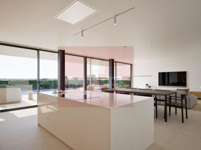 Image No.26-4 Bed House for sale