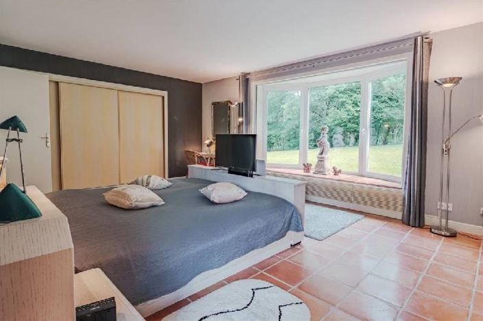 Image No.4-4 Bed House for sale