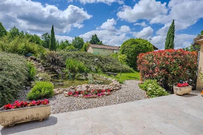 Image No.9-4 Bed House for sale