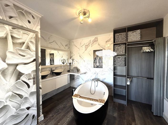 Image No.14-5 Bed House for sale