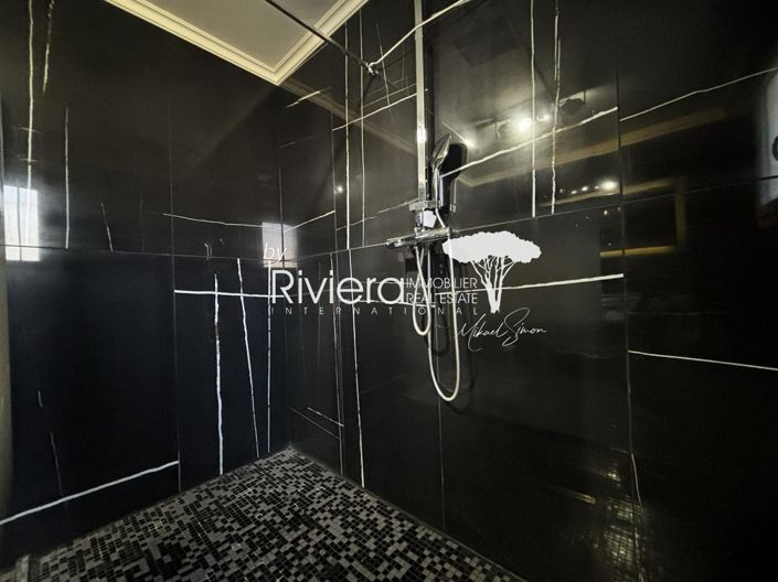 Image No.18-5 Bed House for sale