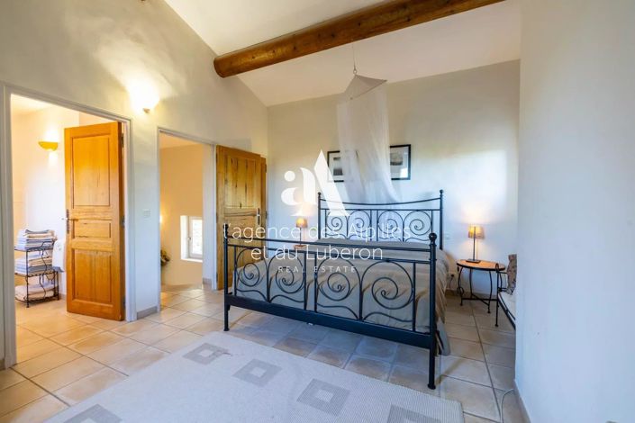 Image No.12-3 Bed House for sale