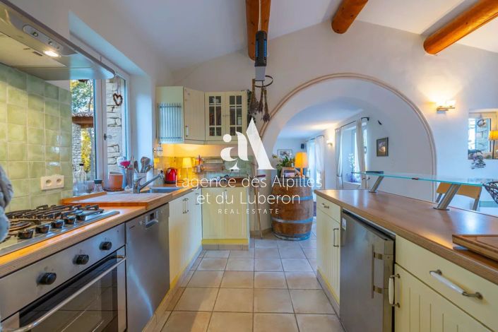 Image No.6-3 Bed House for sale