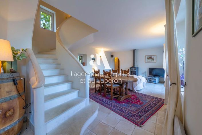 Image No.7-3 Bed House for sale