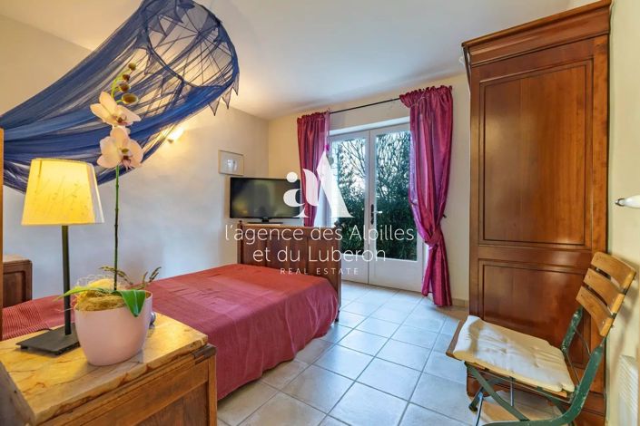 Image No.9-3 Bed House for sale