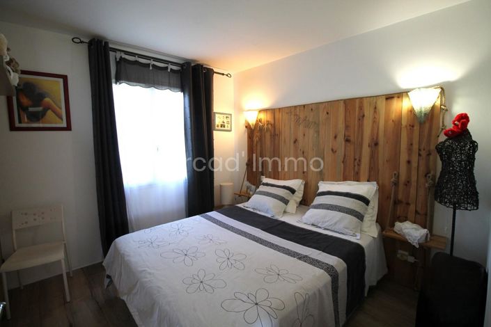 Image No.5-3 Bed House for sale