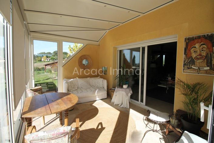 Image No.8-3 Bed House for sale