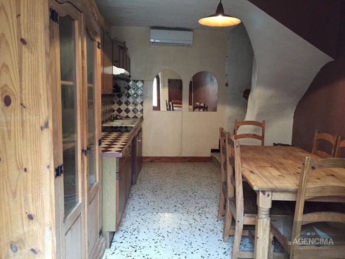 Image No.9-2 Bed House for sale