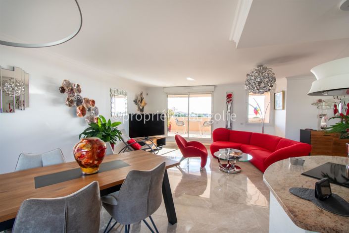 Image No.11-3 Bed Apartment for sale