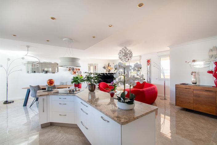 Image No.7-3 Bed Apartment for sale