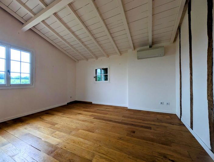 Image No.12-4 Bed House for sale