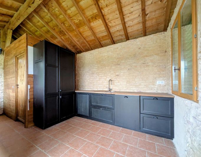 Image No.20-4 Bed House for sale