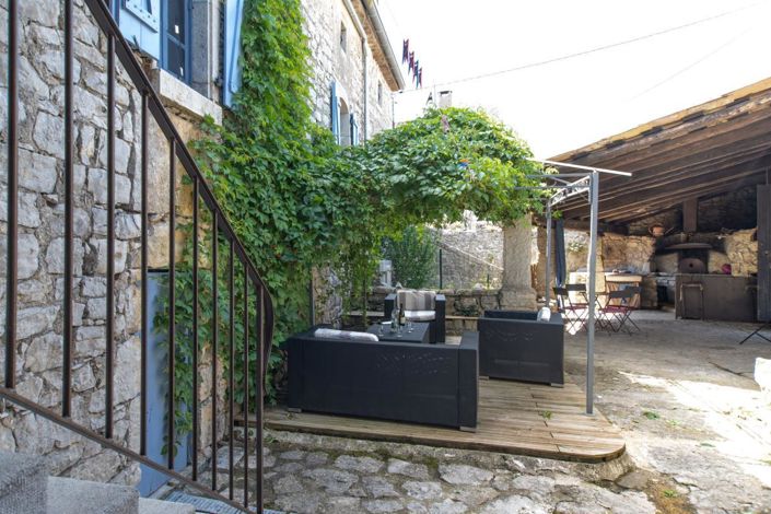 Image No.9-4 Bed House for sale