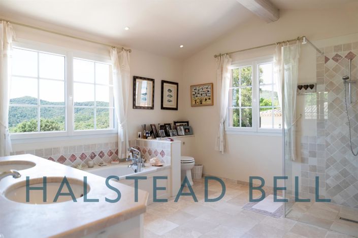 Image No.10-9 Bed House for sale