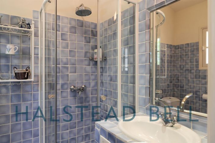 Image No.14-9 Bed House for sale