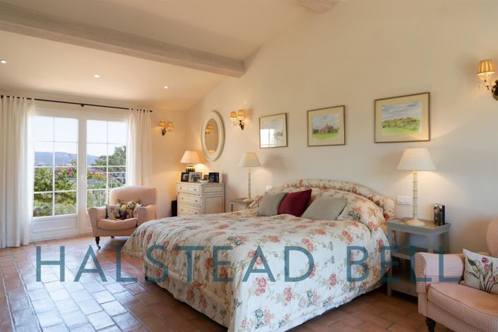 Image No.9-9 Bed House for sale