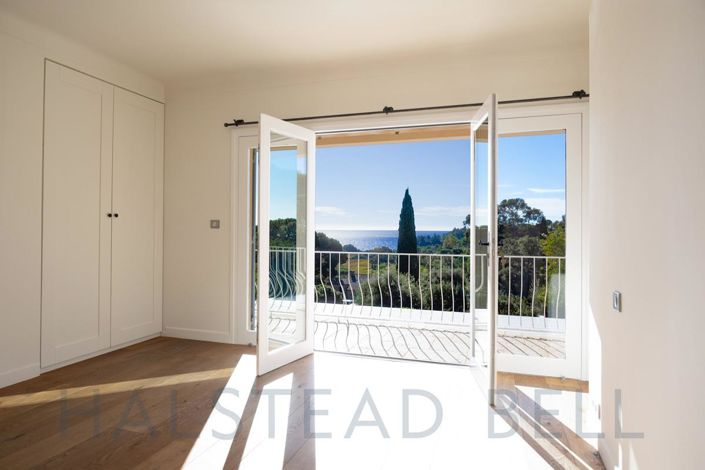 Image No.12-6 Bed House for sale