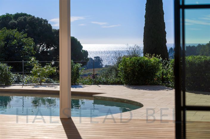 Image No.20-6 Bed House for sale