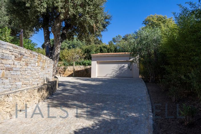 Image No.22-6 Bed House for sale