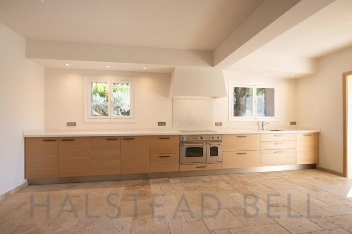 Image No.5-6 Bed House for sale