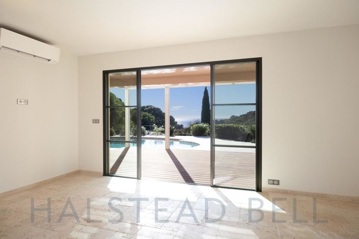 Image No.7-6 Bed House for sale