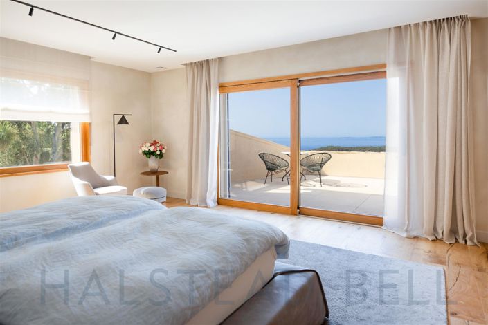 Image No.5-6 Bed House for sale