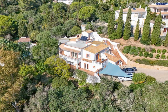 Image No.3-6 Bed House for sale