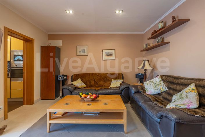 Image No.33-6 Bed House for sale