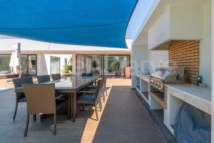 Image No.14-4 Bed House for sale