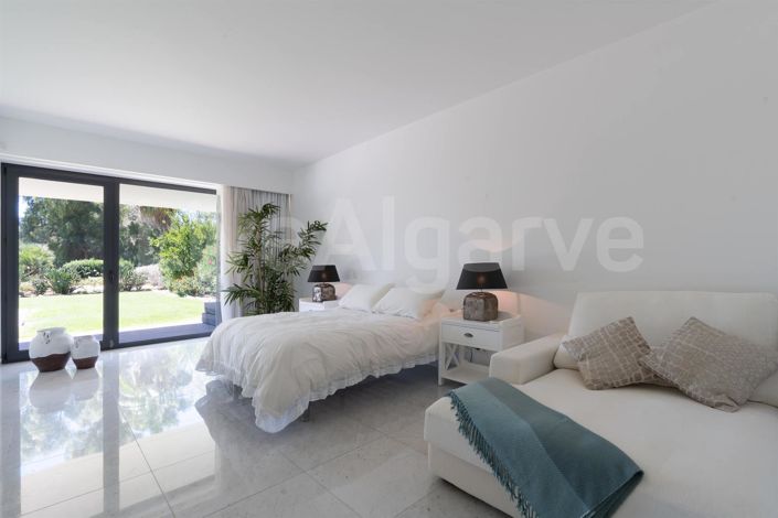 Image No.36-4 Bed House for sale