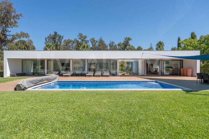 Image No.4-4 Bed House for sale