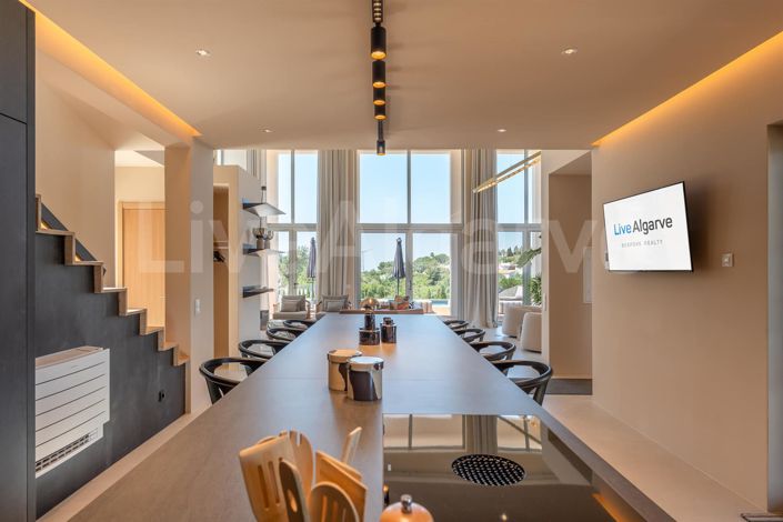 Image No.10-4 Bed House for sale