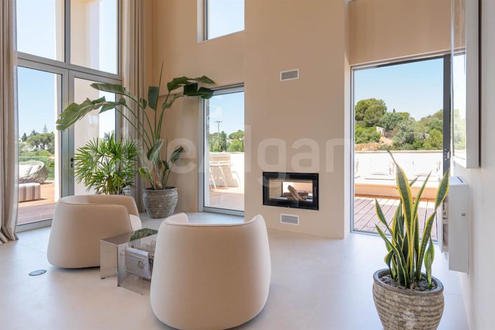 Image No.12-4 Bed House for sale