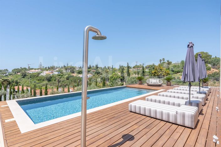 Image No.16-4 Bed House for sale