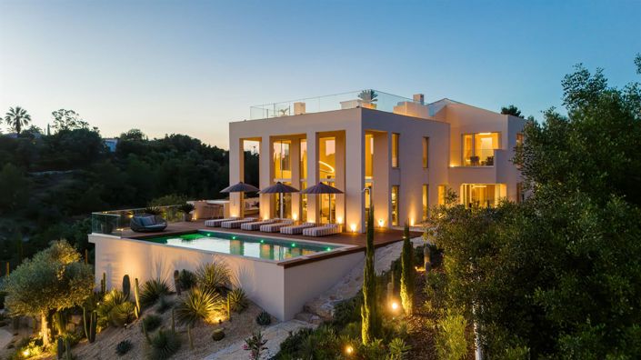 Image No.41-4 Bed House for sale