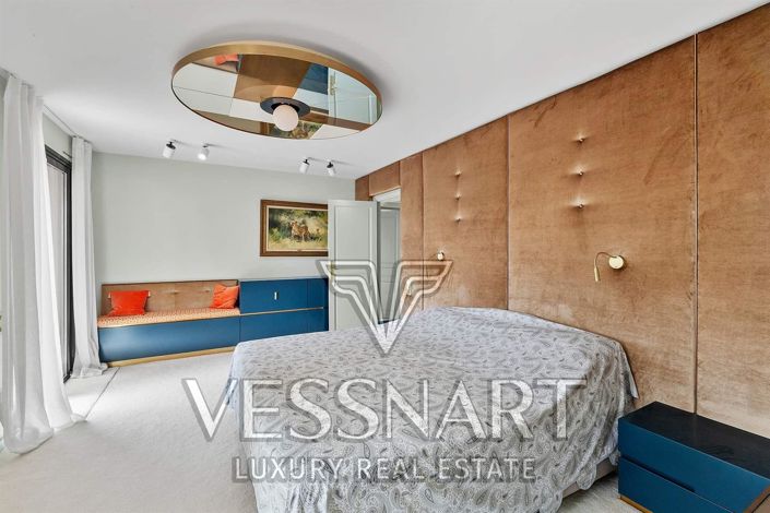 Image No.10-3 Bed House for sale