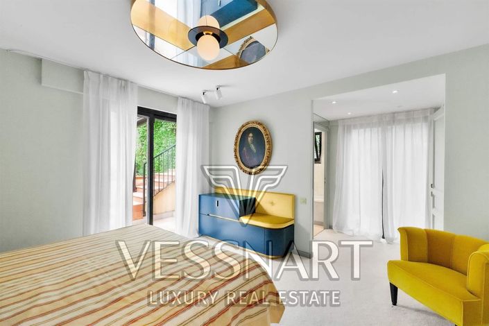 Image No.8-3 Bed House for sale