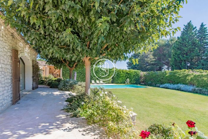 Image No.7-6 Bed House for sale